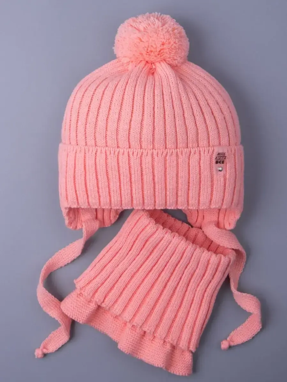 Шапка для девочки осенняя и снуд вязаные