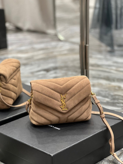 Saint Laurent Loulou 20 cm