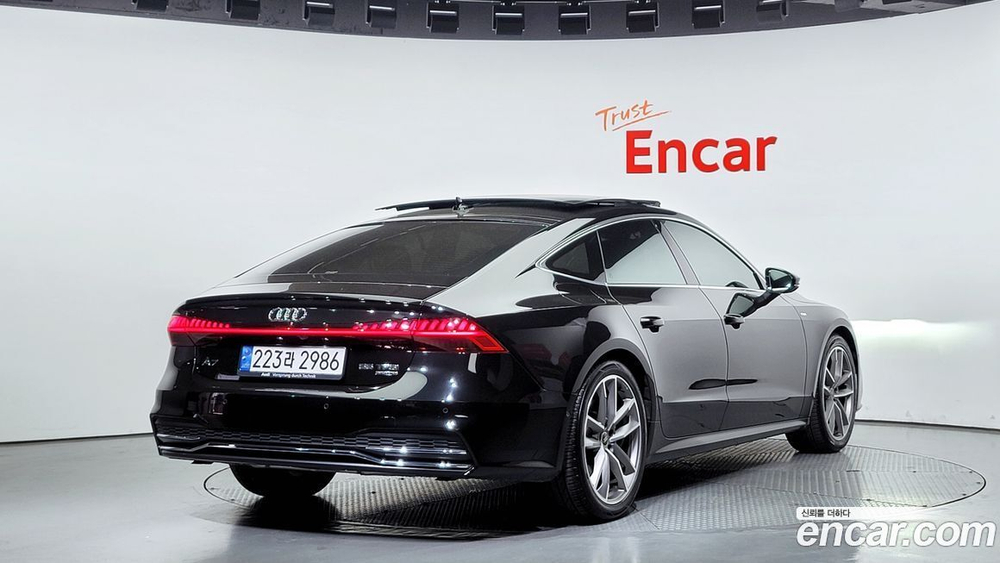 Audi A7 (4K) 55 TFSI Quattro Premium (10.2021)