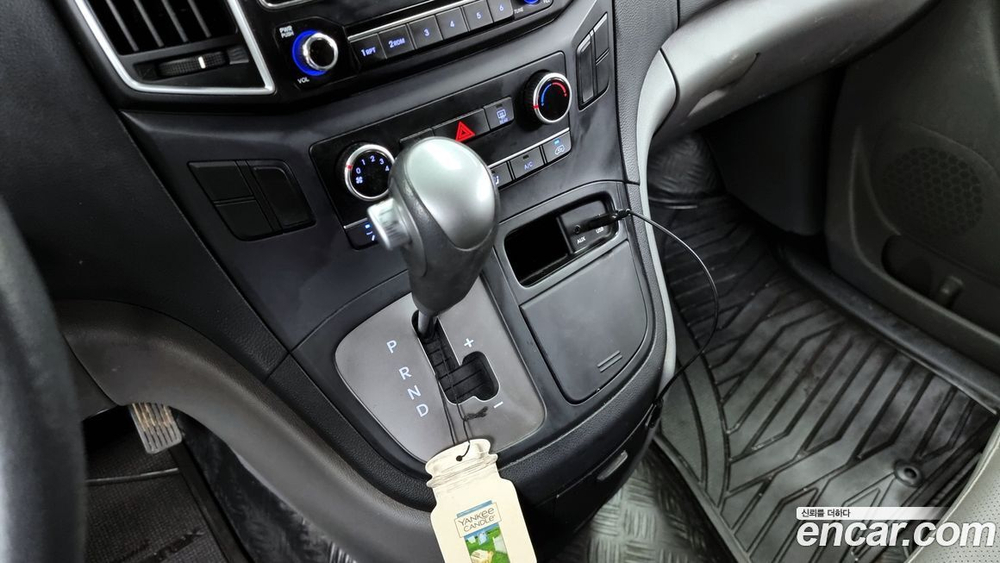 Hyundai The New Grand Starex Van 3-х местный (03.2021)
