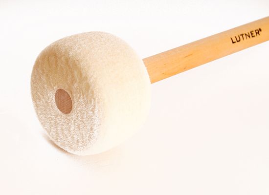 Палочка для концертного барабана Lutner SN09