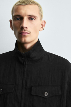 ZARA КУРТКА ИЗ СТРУЯЩЕЙСЯ ТКАНИ СВОБОДНОГО КРОЯ, ЧЕРНЫЙ