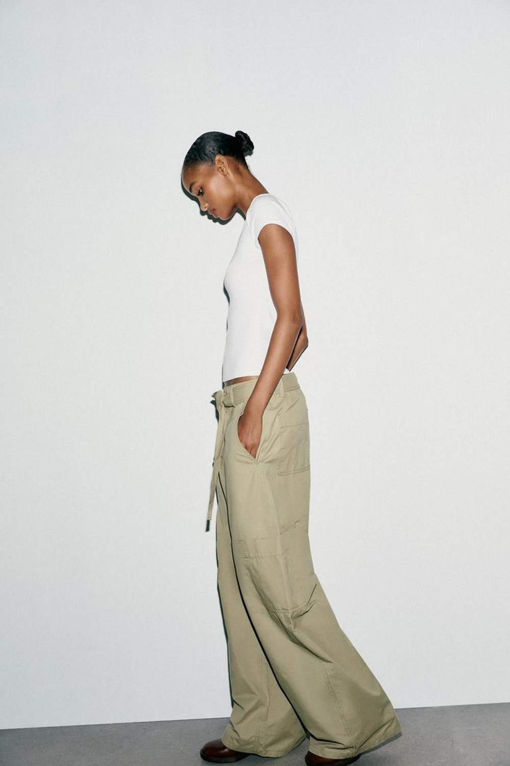 ZARA ФУТБОЛКА С КВАДРАТНЫМ ВЫРЕЗОМ, БЕЛЫЙ