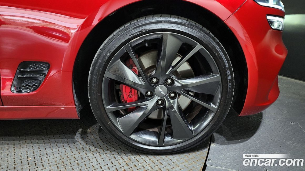 Genesis The New G70 Бензин 2.0T 4WD (12.2020)
