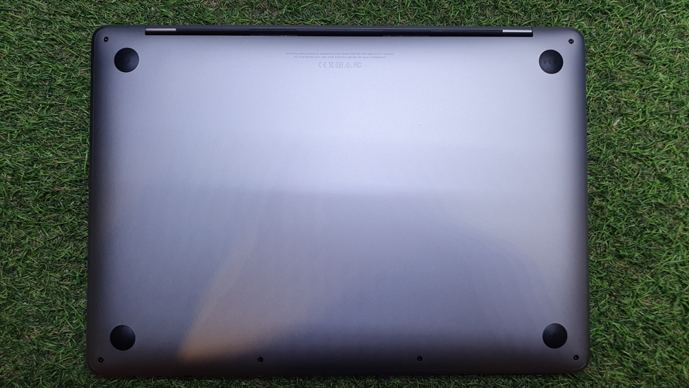 MacBook Pro 13 2017 (A1708) i7/16Gb/Retina