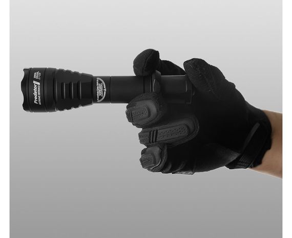 Тактический фонарь Armytek Predator Pro нейтральный свет