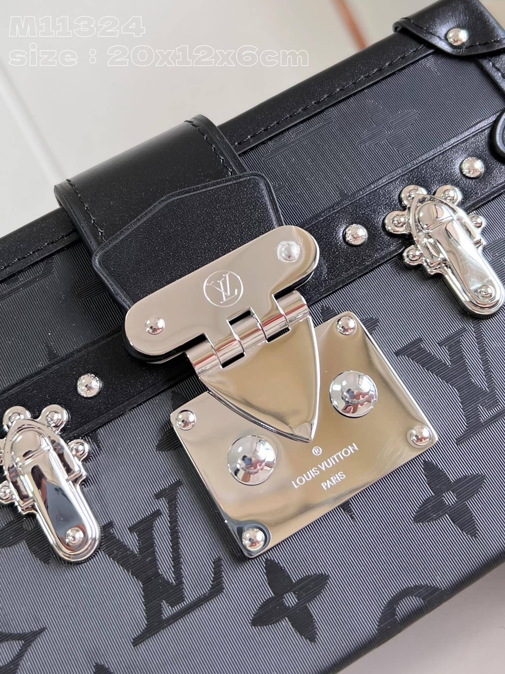 Louis Vuitton Petite Malle