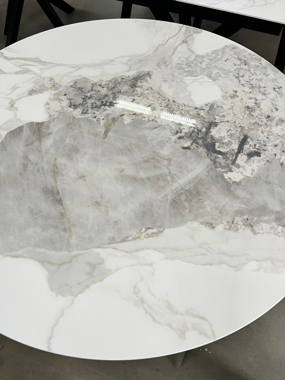 Стол МИЛТОН D89 PANDORA LIGHT, керамика / ЛАТТЕ каркас М-City