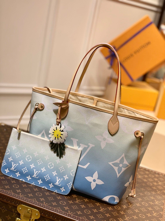 Louis Vuitton Neverfull MM