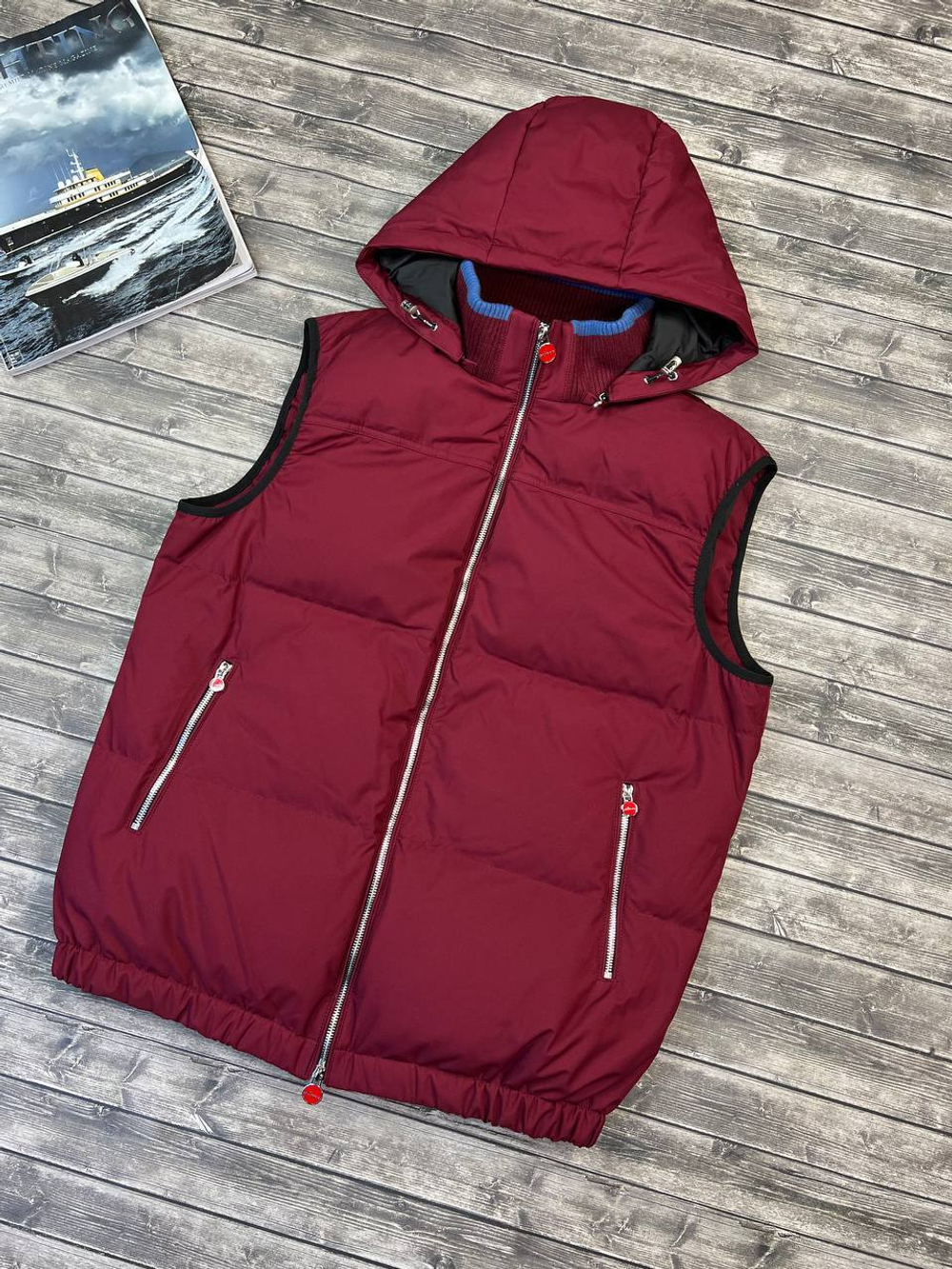 Жилет Kiton