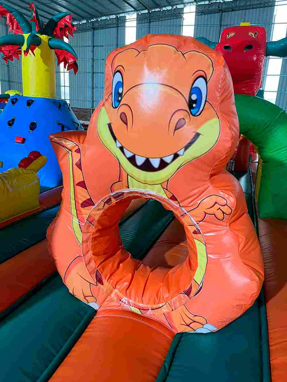 Коммерческий надувной батут "Змей Горыныч 3"  3 модуля 18*10*9 м