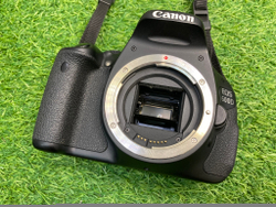 Canon 600D kit 18-55mm 3.5-5.6 IS II 9.500 кадров