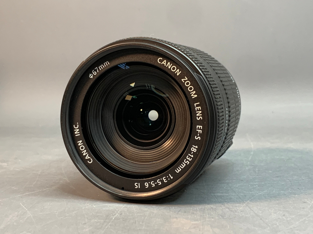 Canon EF-S 18-135 mm f/3.5-5.6 IS