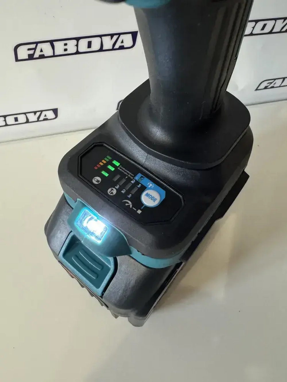 Аккумуляторный гайковерт 1000 нм, бесщеточный, 21в, 6ач, 2 акб.