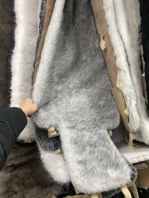 Меховая накидка на сидение, искусственный мех, короткий ворс, серая, TG (1 шт,.) =