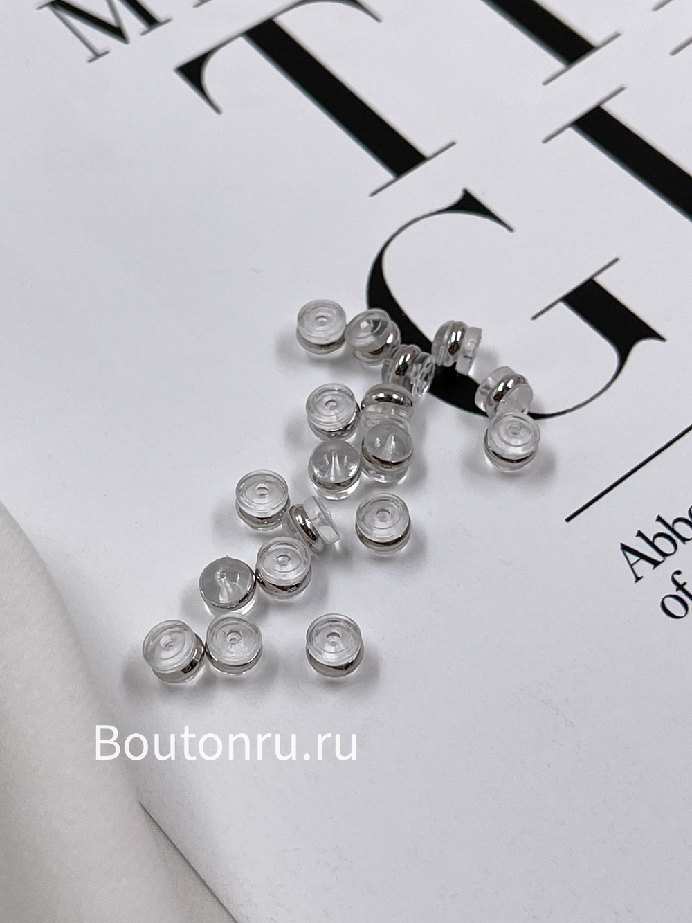 Заглушка для серег с серебристым ободком