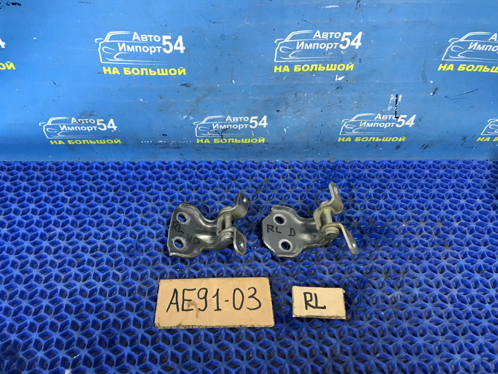 Петля двери задней левой TOYOTA SPRINTER 1990