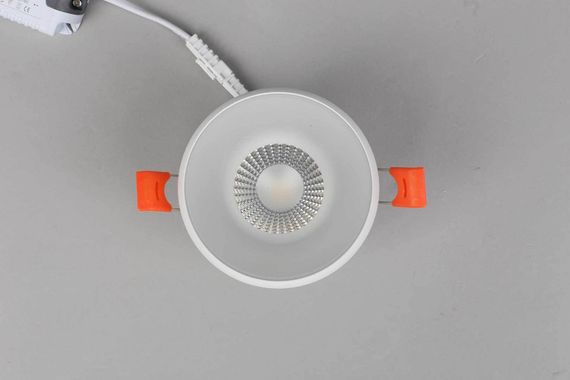 Встраиваемый потолочный светильник Omnilux Genova OML-102809-06