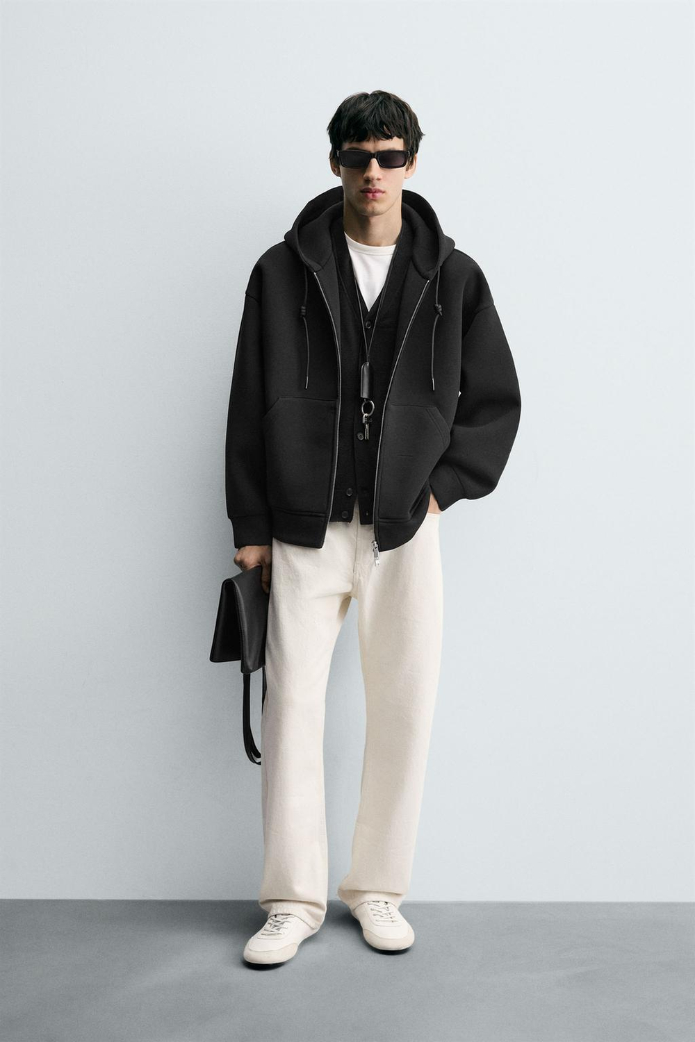 ZARA ХУДИ С КАПЮШОНОМ ИЗ НЕОПРЕНА, ЧЕРНЫЙ