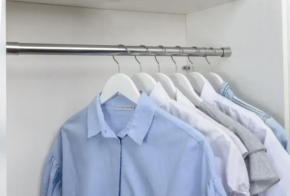 Штанга для шкафа, одежды 47-83 см раздвижная телескопическая