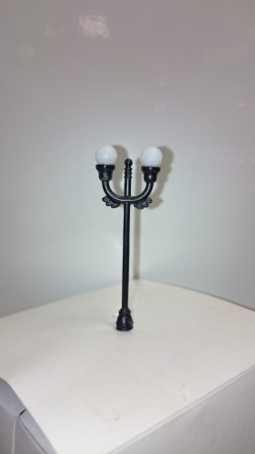 Фонарь парковый двойной с белыми плафонами 6,3 см, 3 V (HO/TT), 87103