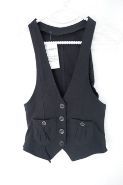 Жилетка классического кроя 40 размер