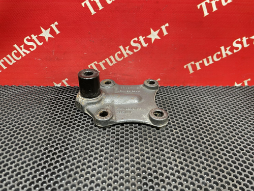 Кронштейн переднего стабилизатора