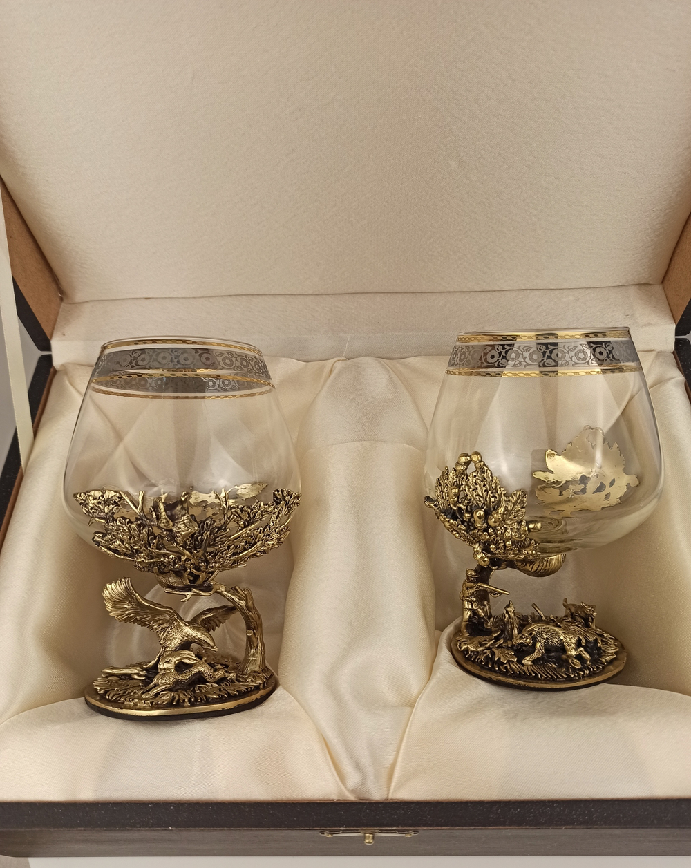 Набор из 2-х бокалов для коньяка "Охота на кабана" и "Орлиная охота" (подарочный футляр)