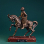 Скульптурная композиция «Конный Рыцарь»
