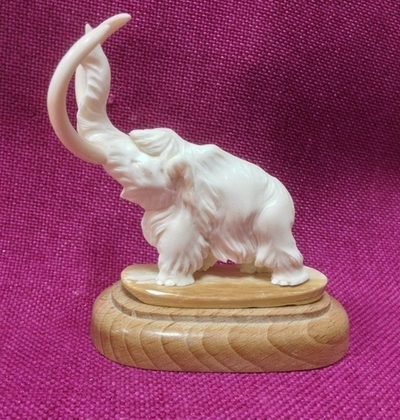 Мамонт трубящий