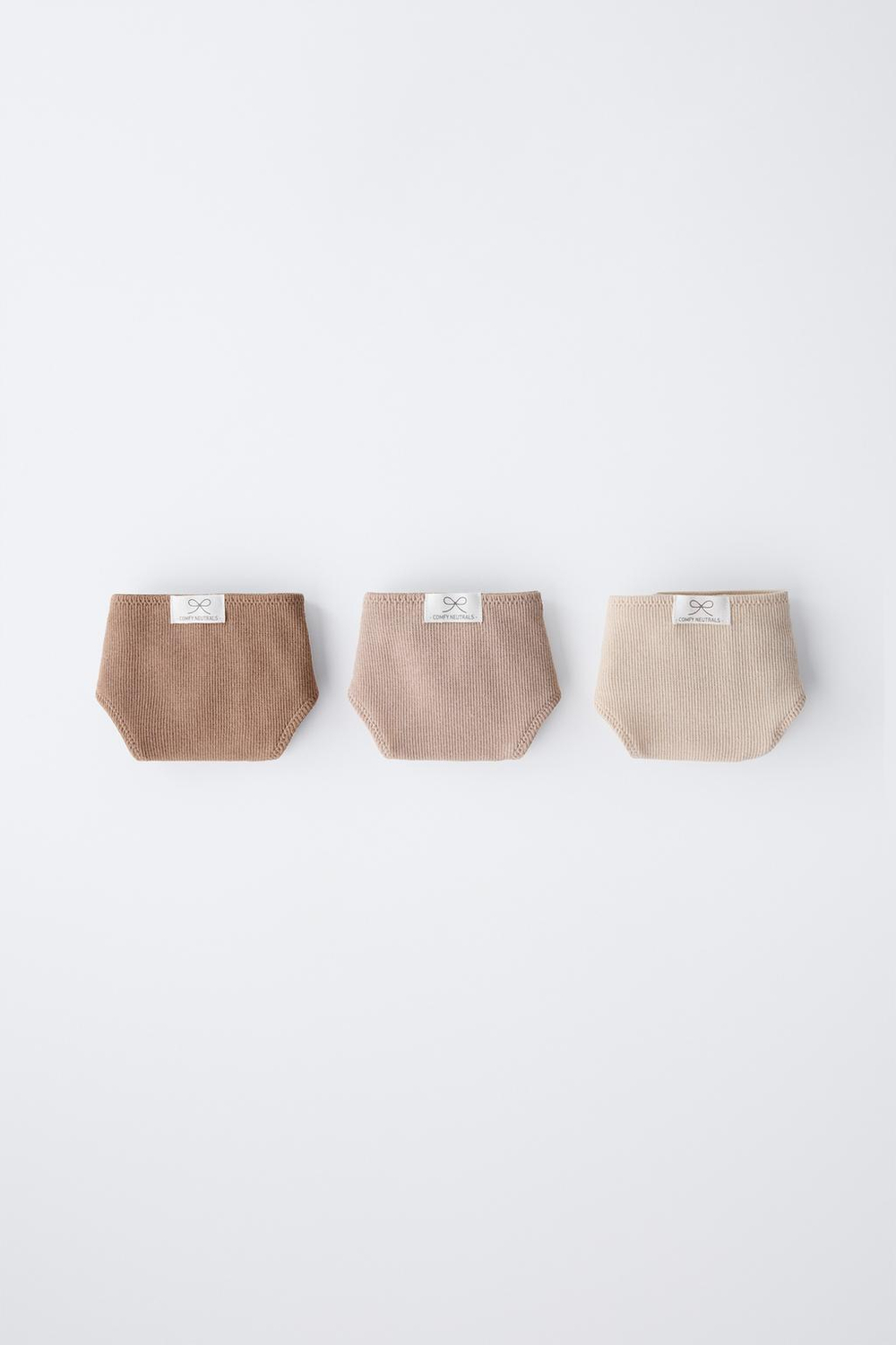 ZARA НАБОР ИЗ ТРЕХ ТРУСОВ В РУБЧИК С НАШИВКОЙ, ТЕЛЕСНО-РОЗОВЫЙ