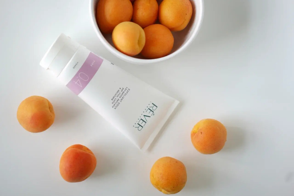 0.4 Rever Мягкий скраб с абрикосовой пудрой - EXFOLIANT DOUX Levigante delicato per viso, collo e décolletè,200 мл