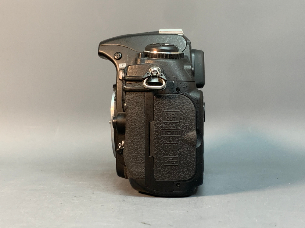 NIkon D300 Body 16.900 кадров