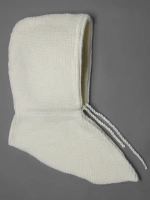 Капор женский вязаный молочный