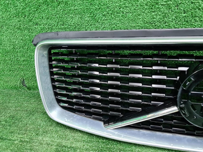 Решетка радиатора Volvo XC90 2 (14-19) R-Design