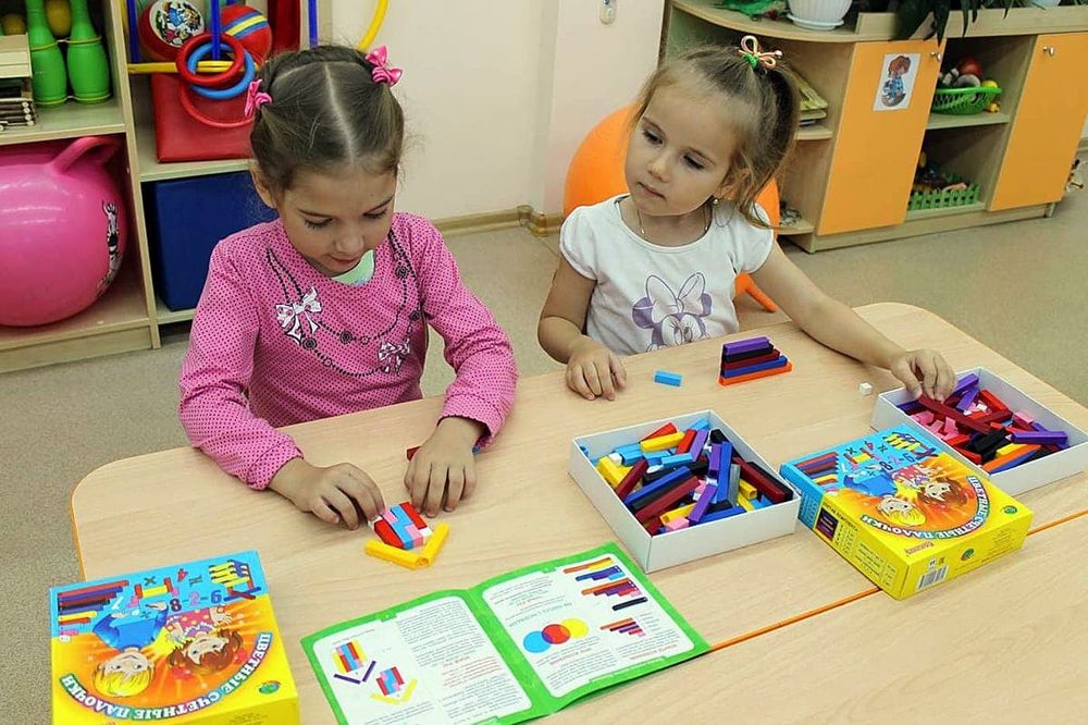 Альбом Волшебные дорожки для игры со счётными палочками Кюизенера для самых маленьких 2-3 лет Корвет