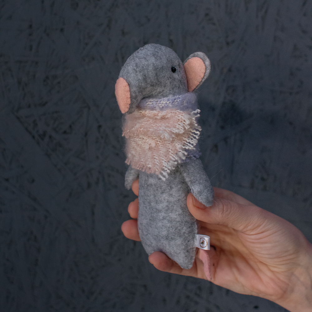 Игрушка ручной работы Крыска