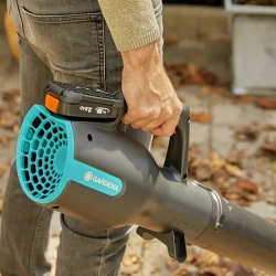 Gardena PowerJet 18V P4A 18В аккумуляторная воздуходувка (1 x 2.5 Ач, ЗУ) 27.8 м/с 14890-55.000.00