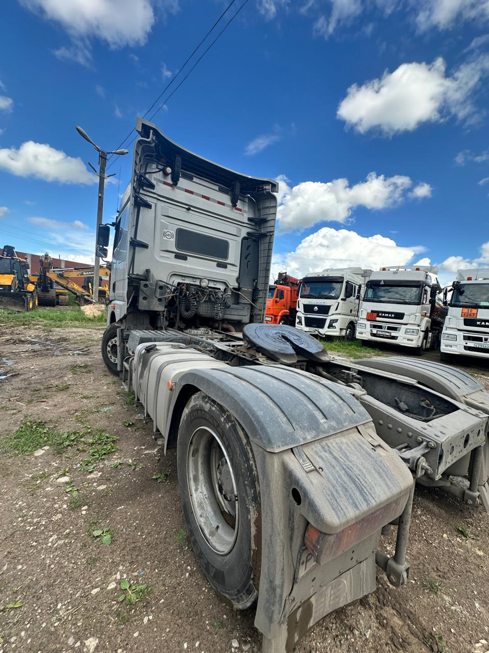 FAW JH6 4x2 Седельный тягач CA4180P25K15E5A80 (Дизельный, 11,6 л, 453 л.с., АТ)