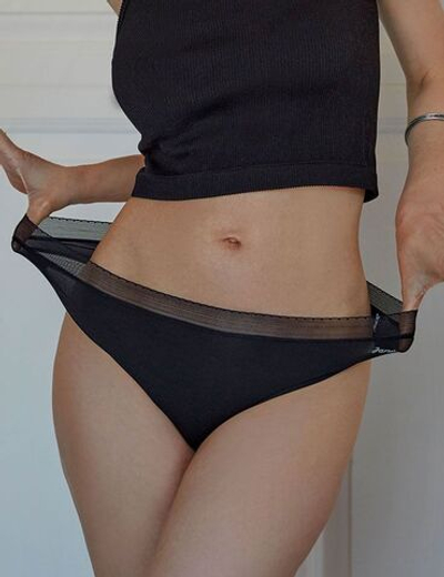 Эластичные трусики-бразилиана Brasilian Trim Flexie Adapt (Размер: S-M-L) (Цвет: черный)