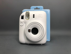 FujiFilm Instax Mini 12