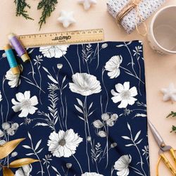 Ткань премиум флис белые полевые цветы на белом