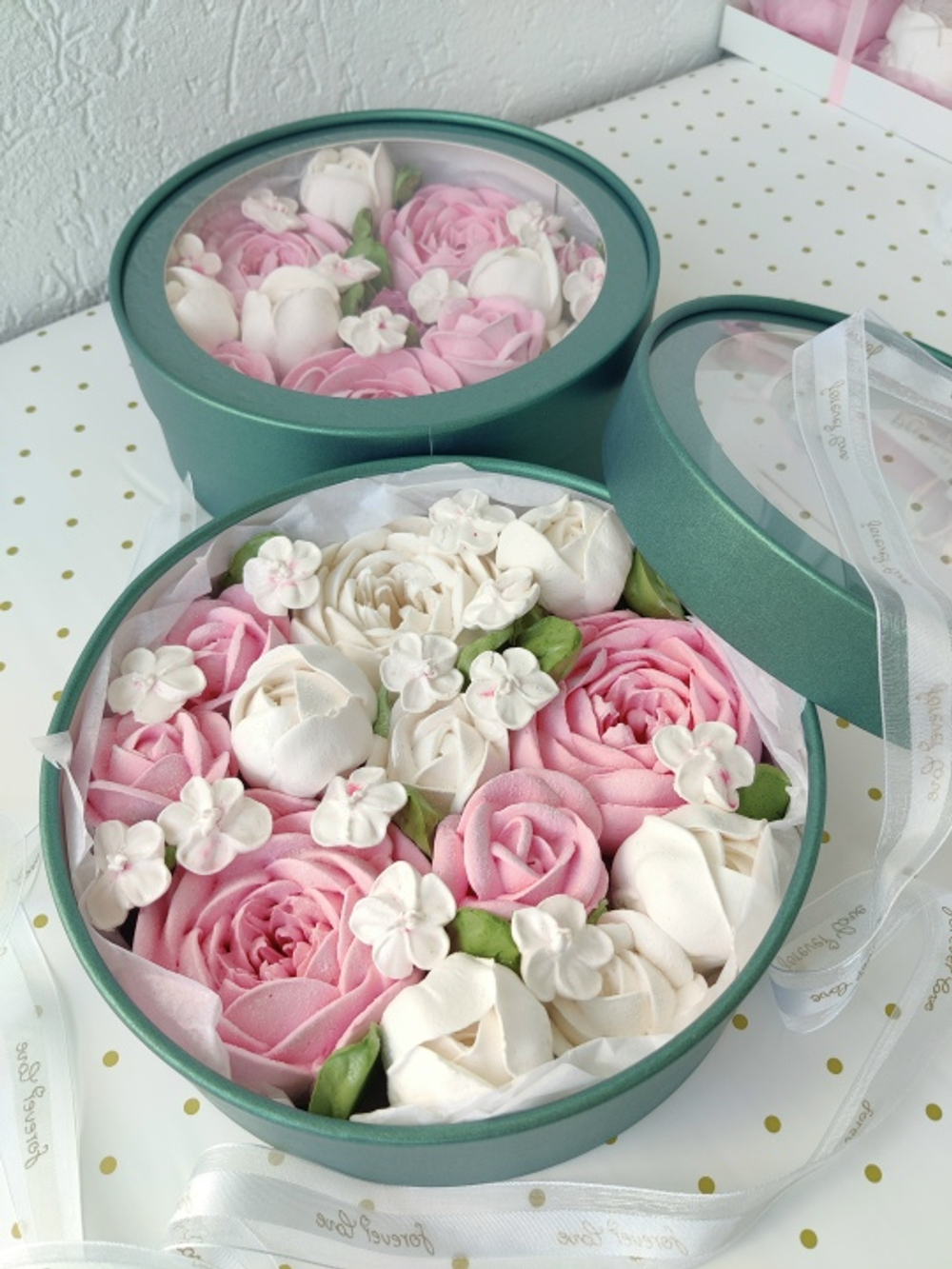 Коробка "Пионы" 21 см