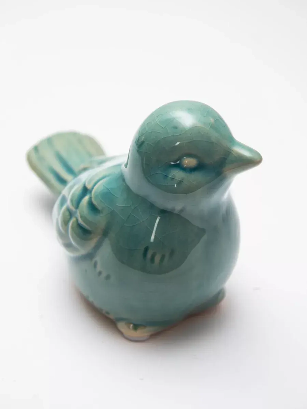 Статуэтки для интерьера на полку