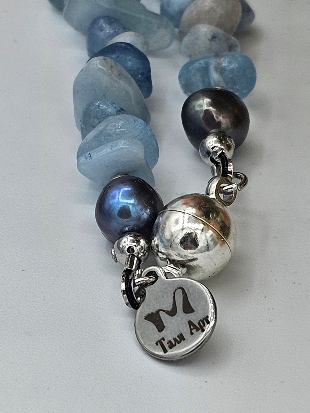 Колье ручной работы из речного жемчуга и аквамарина "Рыбка"