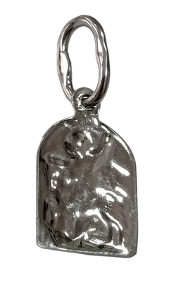 Ювелирная подвеска из серебра