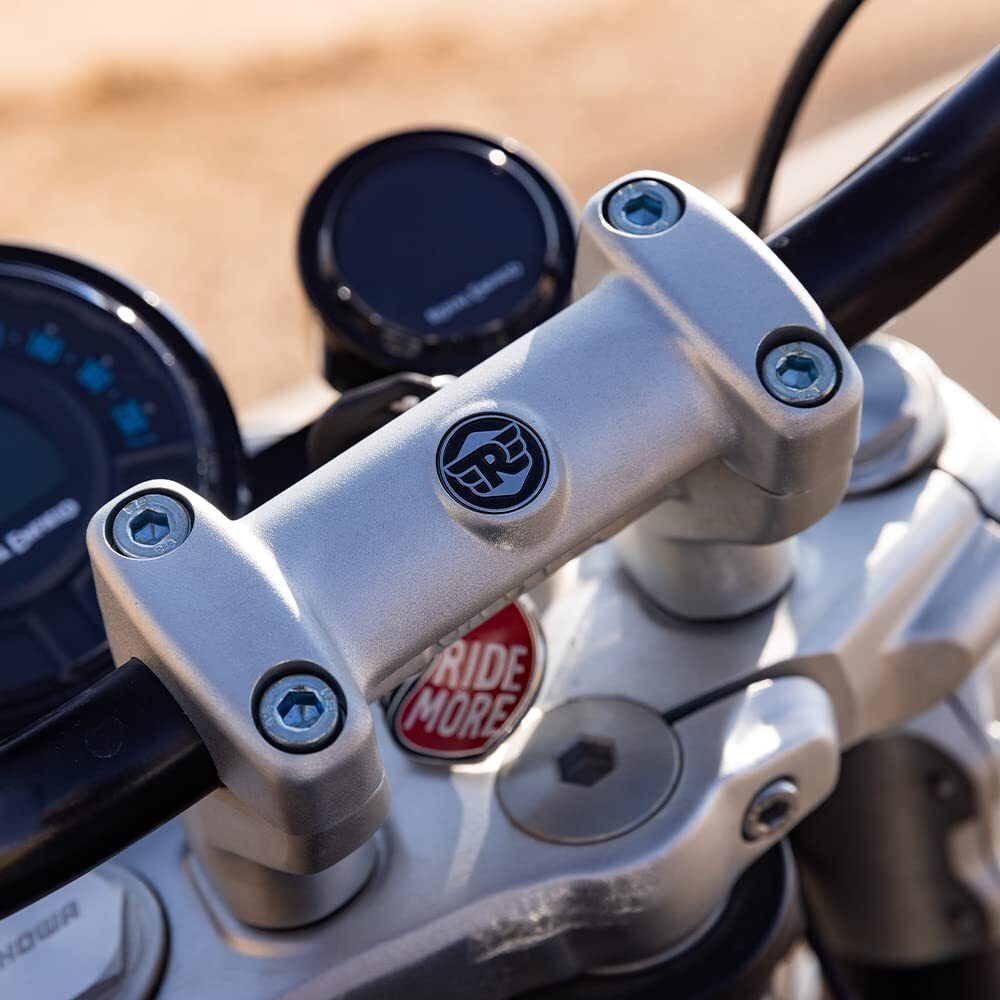 Крепление руля Royal Enfield, серебристое Handlebar Clamp – Super Meteor 650, арт. KXA00220