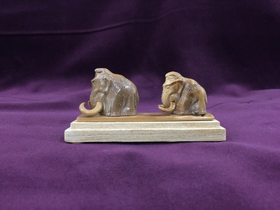 "Два мамонта"