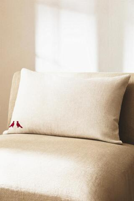 ZARA HOME ЧЕХОЛ ДЛЯ ДЕКОРАТИВНОЙ ПОДУШКИ С ВЫШИВКОЙ «ПТИЦЫ», СВЕТЛО-БЕЖЕВЫЙ