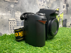 Nikon D90 6.500 кадров